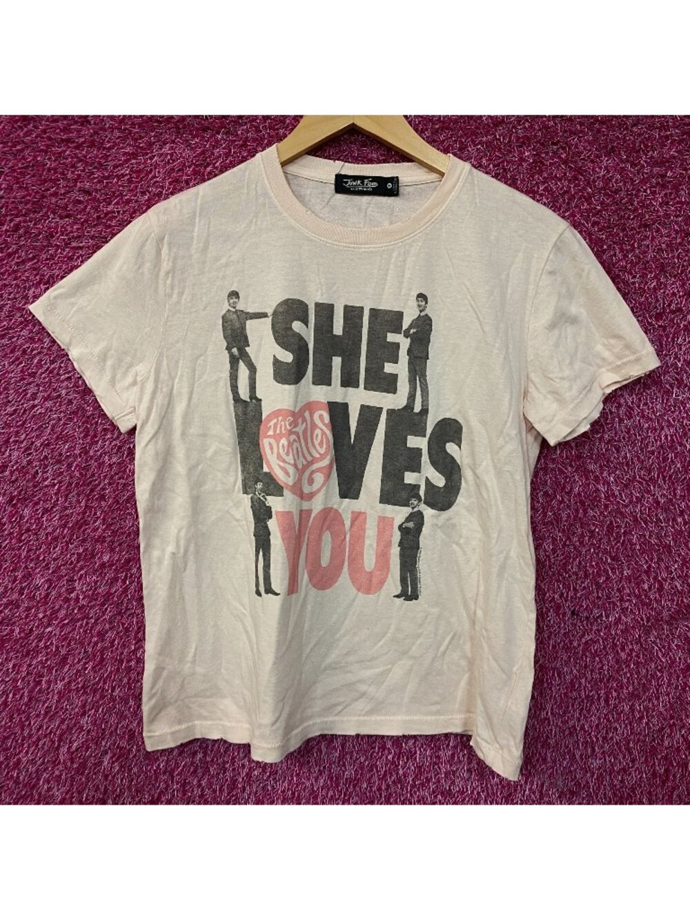 Junk Food The Beatles She Loves You Women's Vintage Style Tee Small